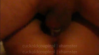 Женушка пробует секс с незнакомцем